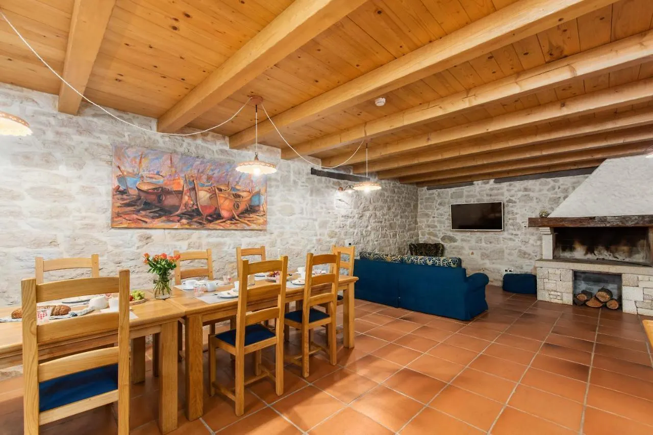 Villa Pilato Vižinada 0*,  Kroatien